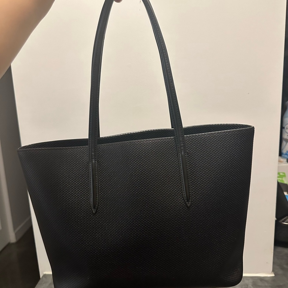 LACOSTE SAC CABAS CHANTACO EN CUIR PIQUÉ + PORTEFEUILLE - Picture 3 of 12